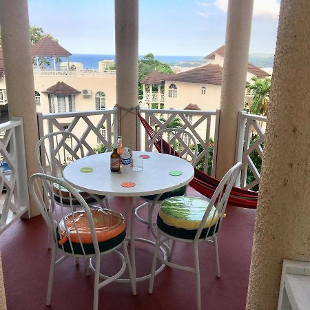 #D1 Castle Studio Wifi King Bed Ocho Rios Jamaica Exterior photo